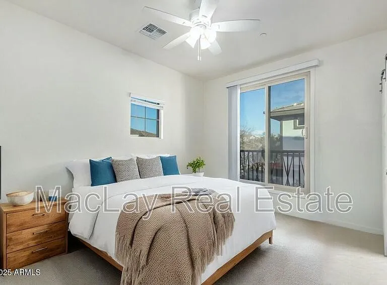 1918 E Bridgeport Pkwy #102 — Photo 12
