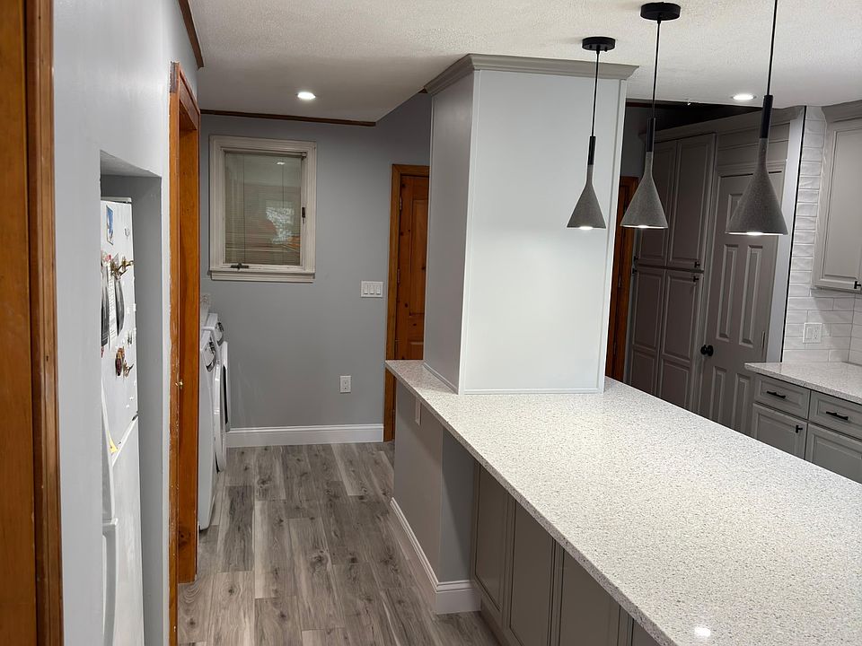 1st image of 107 North St #107