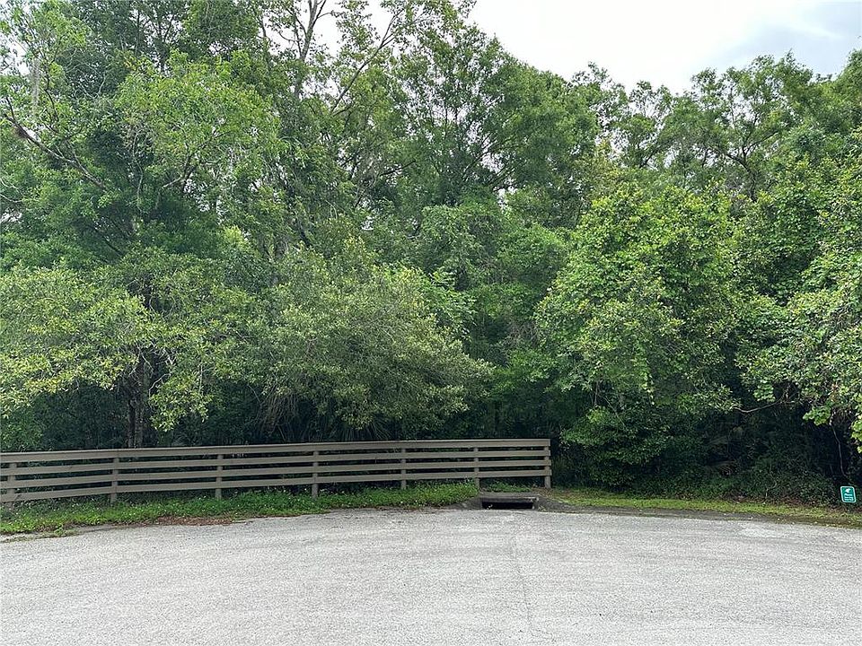 1st image of 2615 Regal Oaks Ln #5
