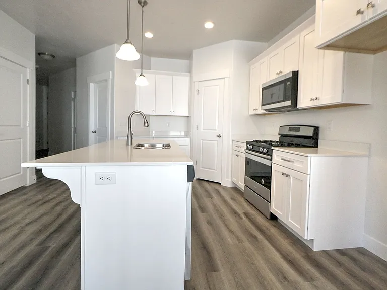 1720 N 3830 W — Photo 2