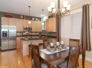1019 N Winchester Ave APT 1, Chicago, IL 60622