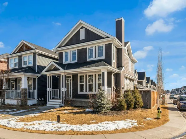 207 W River Heights Cres, Cochrane, AB T4C 0V1