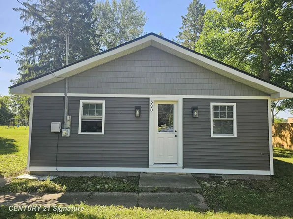 590 Church St, Freeland, MI 48623