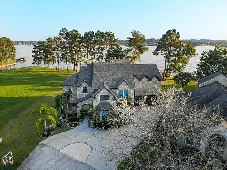 1st image of 2803 Pine Arbor Dr