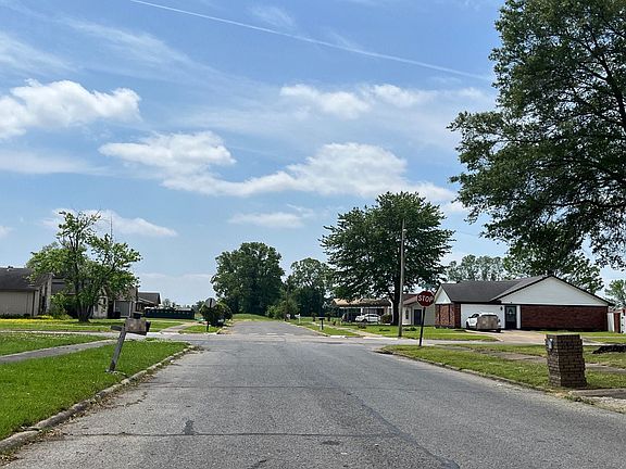 5th image of 714 Cornell Ave