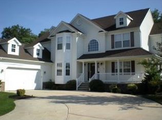 40 Hill Top Dr, Lanoka Harbor, NJ 08734