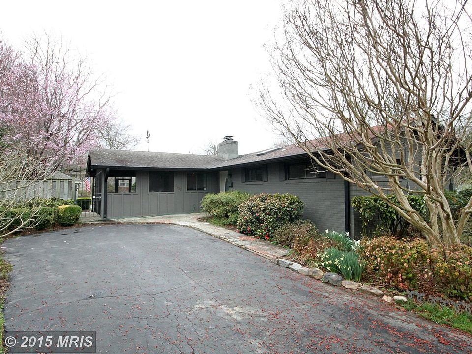 1st image of 3427 Brookwood Dr