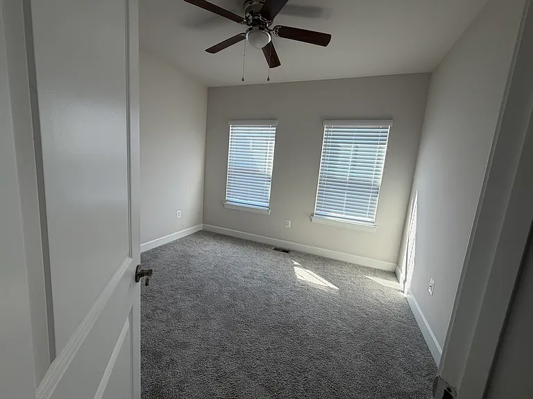 2135 Otter Creek Cir — Photo 16