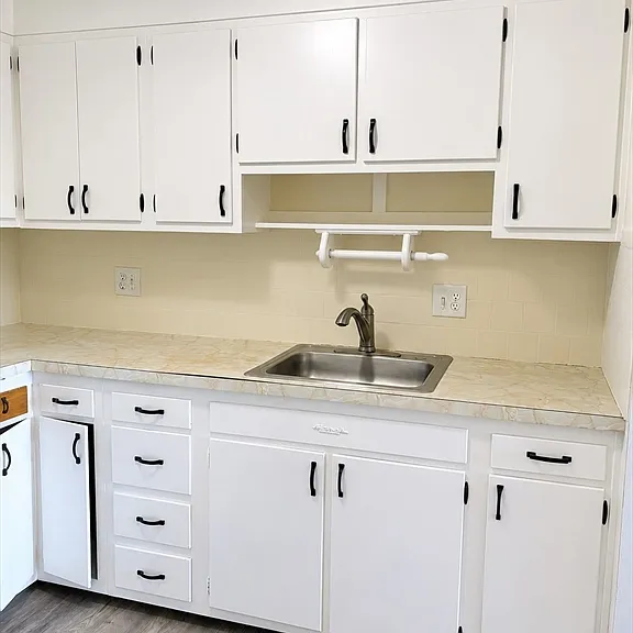 685 Moody St #11 — Photo 3