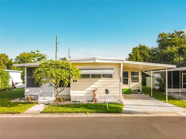 10118 N LAKE DRIVE #30, LARGO, FL 33773