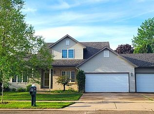 2714 Colleen St NE, Rochester, MN 55906