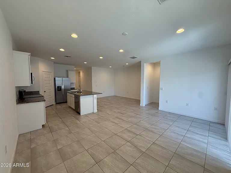 1723 W Sombra Ave — Photo 16