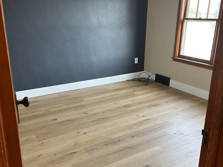 1252 S Madison St — Photo 3