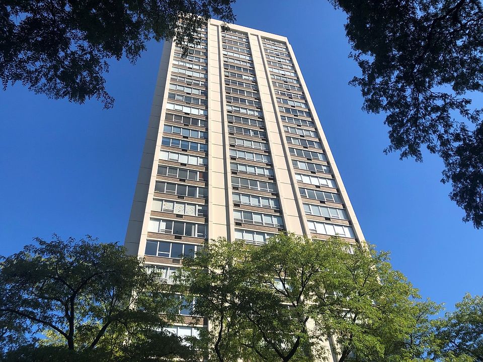 1st image of 70 W Burton Pl APT 2503F