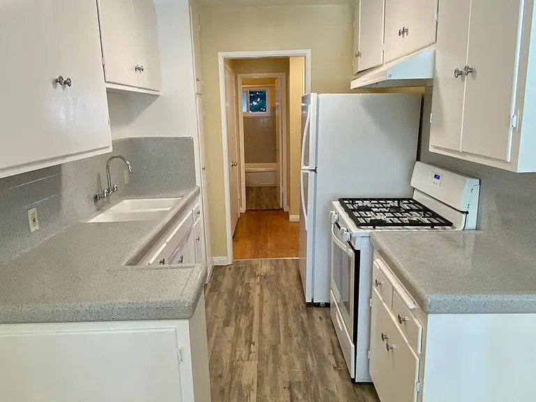 110 W. Renette Ave. — Photo 6