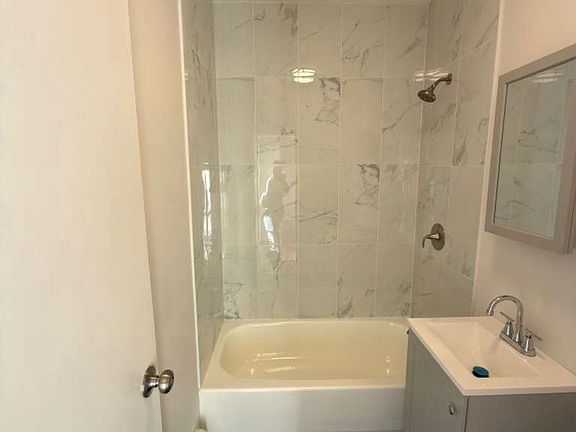 5th image of 121 Wade St APT 4G