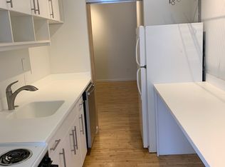 609 E Market St APT 204, Charlottesville, VA 22902