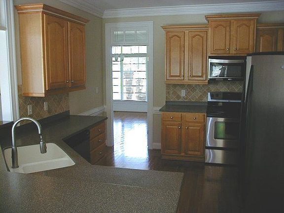 3rd image of 6199 Williams Ct