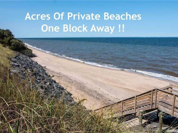 22 Passway Lane, Miller Place, NY 11764