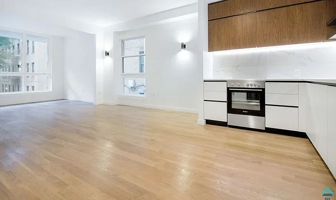 Rented by EXR | media 8