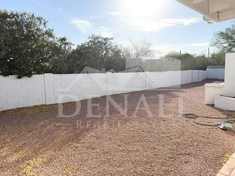 15076 N Escondido Dr #A — Photo 19