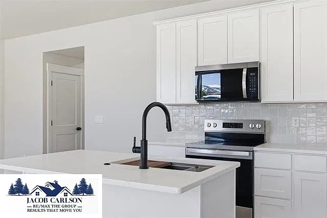 3 bed, 2.5 bath, 1750 sqft, $2,250 — Photo 4