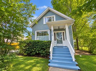 1013 Simpson St, Evanston, IL 60201
