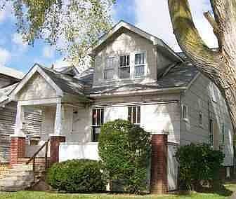 1st image of 15493 Park Grove St