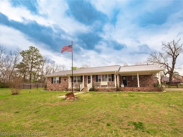 53 W Grove St, Magazine, AR 72943