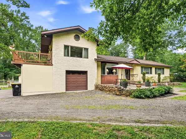 97 Skeet Rd, Medford, NJ 08055