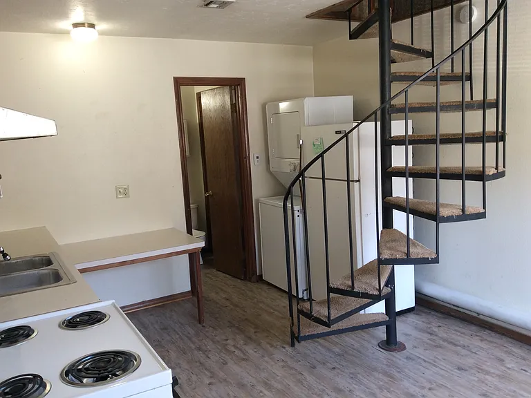 805 N Duncan St #A — Photo 6