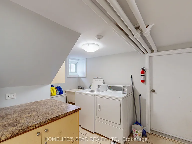 79 Rosemount Ave #B — Photo 10