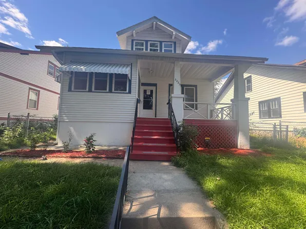 2223 Jennings St, Sioux City, IA 51104