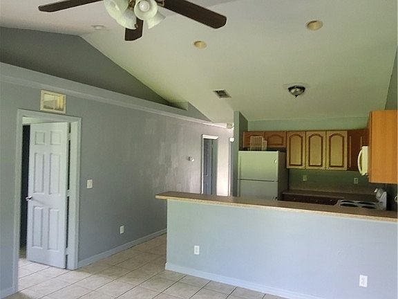 2nd image of 2137/2139 Fairway Dr