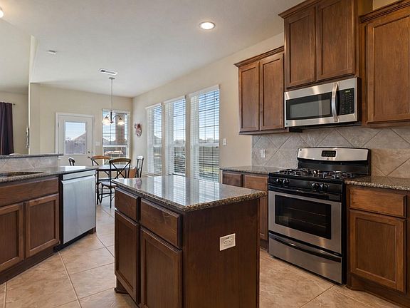 5th image of 3212 Birkhill Ct