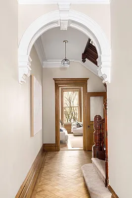 Rented by Sotheby's International Realty | media 9