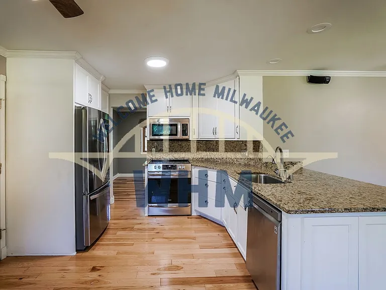 4515 Coral Dr — Photo 1