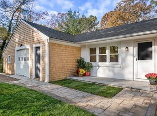 118 Fox Hill Rd, Barnstable, MA 02630