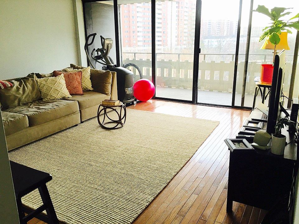 Living room with walk out balcony