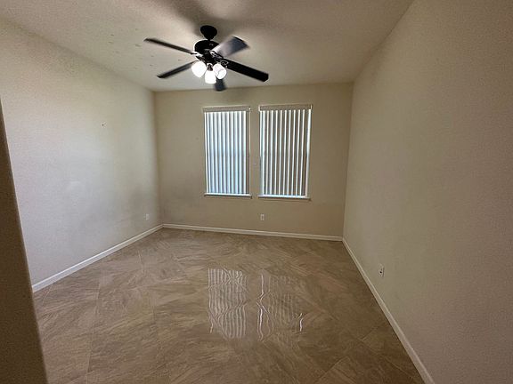 5th image of 422 W Piedmont Dr