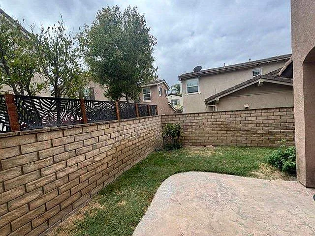 376 Town Forest Ct — Photo 33