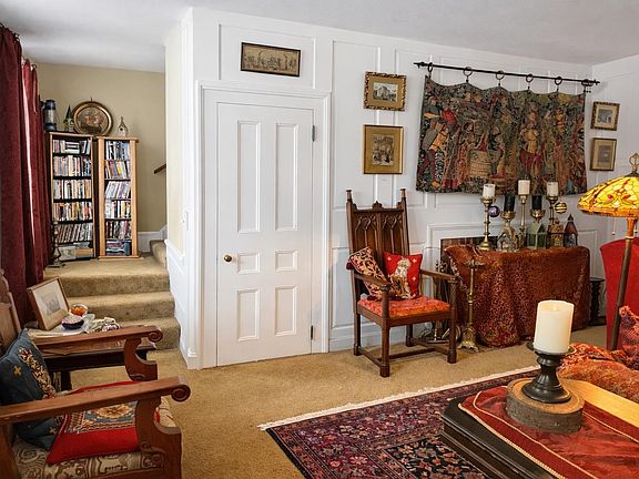 4th image of 13 Harkness Road