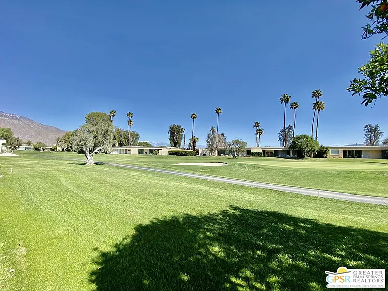 16 Lakeview Cir — Photo 10