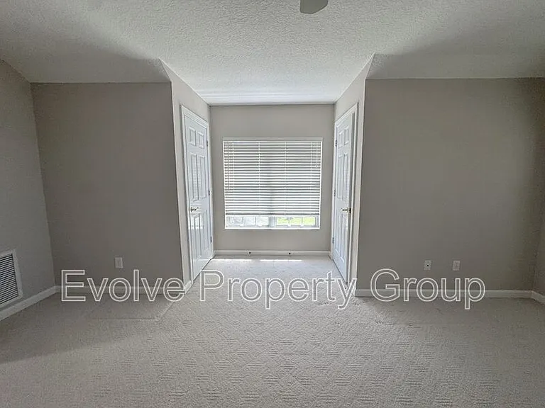 822 Summer Bay Dr — Photo 6