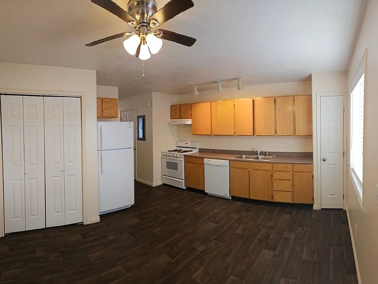 629 Countryside Ave — Photo 7