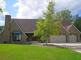 195 S 167th St, Brookfield, WI 53005