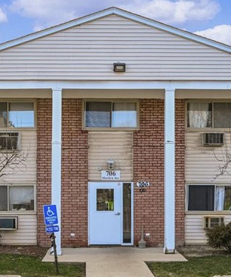 1st image of 706 Marilyn Ave APT 105