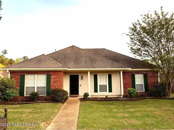221 Jacks Pl, Brandon, MS 39047