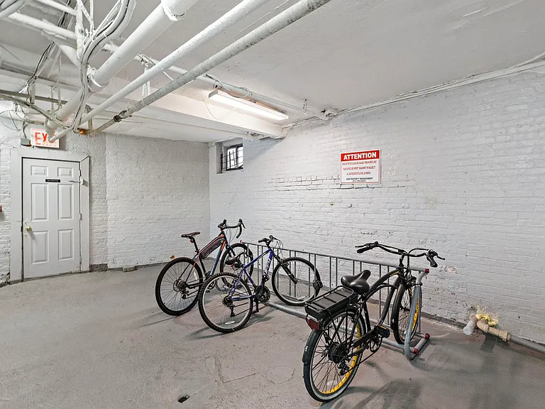 275 Harrison Ave #B4 — Photo 11
