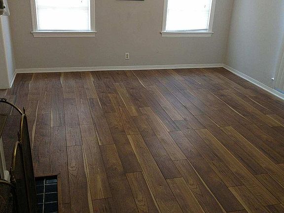 3rd image of 143 Taliaferro Dr